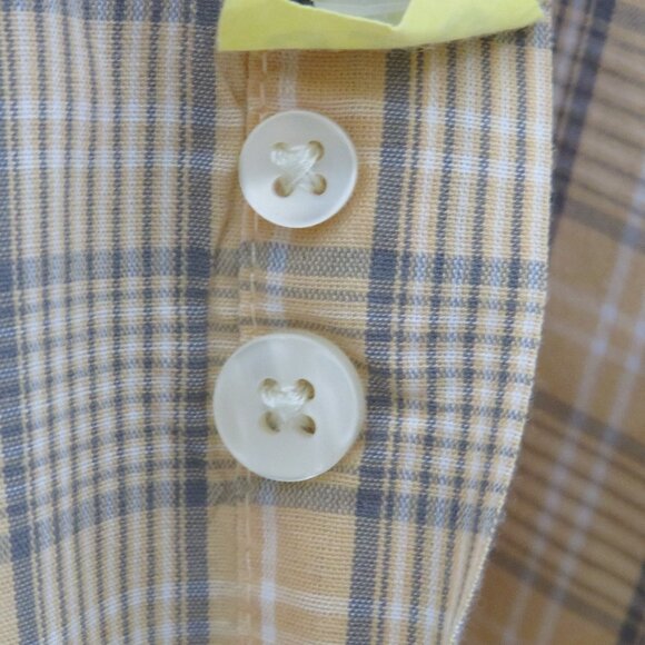 Van‎ Heusen* Men's Short Sleeve Button Down Curved Hem Chest Pocket Shirt~ XL - Picture 4 of 10